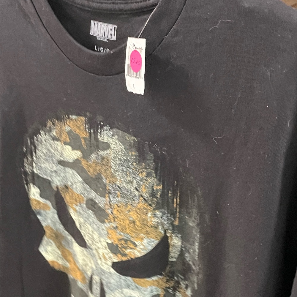 Marvel Black and Gray Punisher Tee - Picture 3 of 4